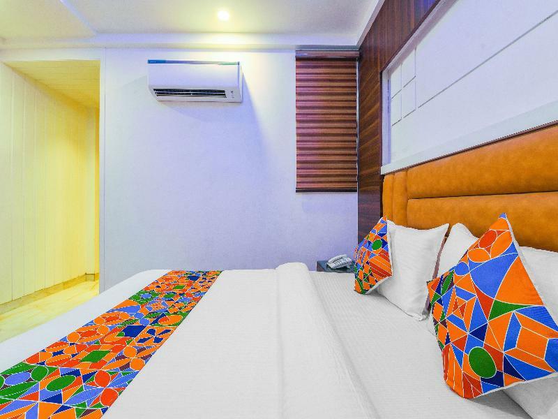 Oyo 15836 Pleasure River Front Resort Tuem 외부 사진